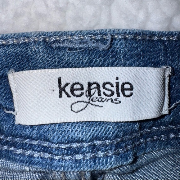 Kenzie Jeans Women’s SZ 6/28 Faded Blue Destroyed Low Rise Straight Leg Stretch - Picture 7 of 8